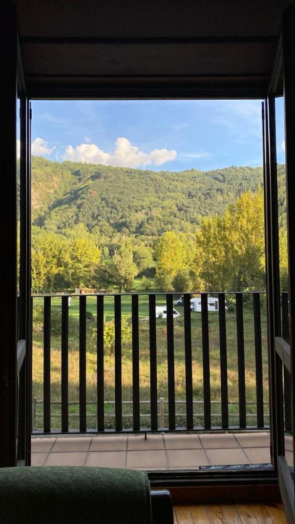Apartamentos Nogueret Benasque Exteriör bild